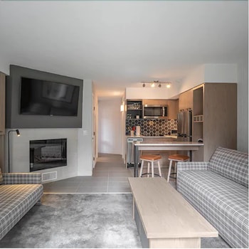 Condo, 1 Bedroom