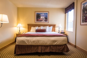 Corner King Suite