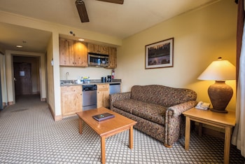 Corner King Suite