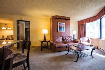 Suite, Multiple Beds (Whetstone, 1 King)