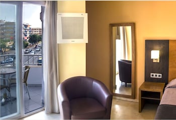 Twin Room, City View