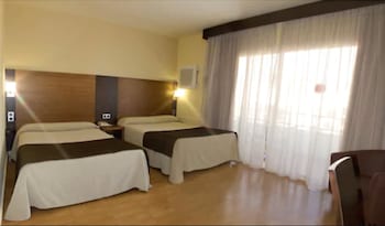 Quadruple Room (2 adults and 2 children)