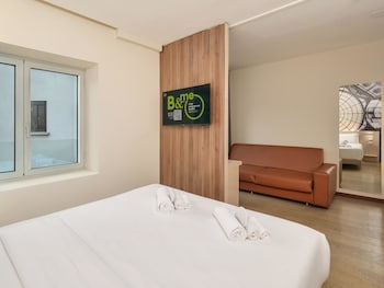Junior Suite, 1 King Bed, Non Smoking