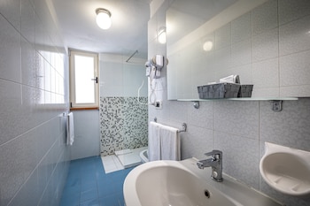 Deluxe Quadruple Room, 1 Bedroom