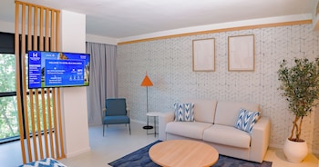 Junior Suite (2 Adults + 2 Children)