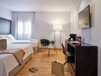 Standard Double Room (with extra bed)