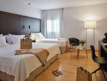 Standard Double Room (with extra bed)