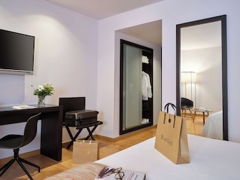 Standard Double Room (with extra bed)