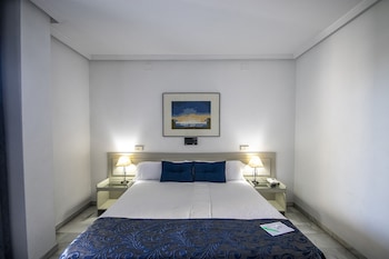 Studio (3 Adults)