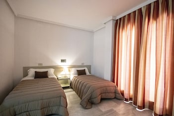 Studio (3 Adults)