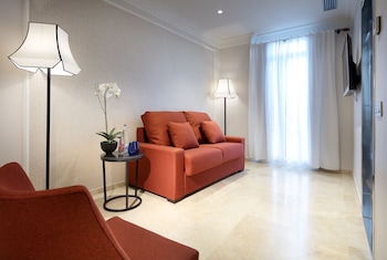 Family Room (for 4 people)
