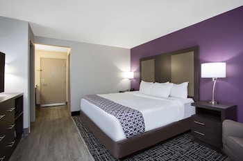Room, 1 King Bed, Accessible, Non Smoking (Mobility Accessible)