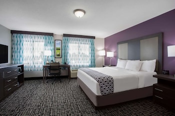 Deluxe Suite, 1 King Bed, Non Smoking