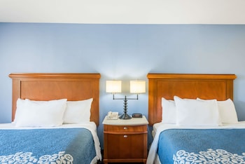 Deluxe Room, 2 Queen Beds