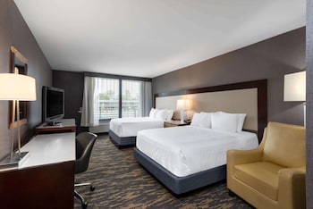 Room, 2 Queen Beds, Accessible, Non Smoking