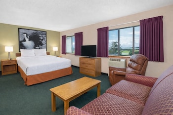 Suite, 1 King Bed, Non Smoking