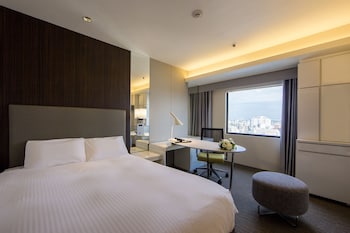 Executive Double Business Type - Non Smoking, Airweave(Sky View)