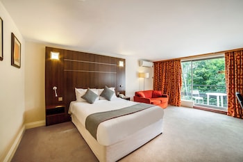 Standard Family of 5 Room