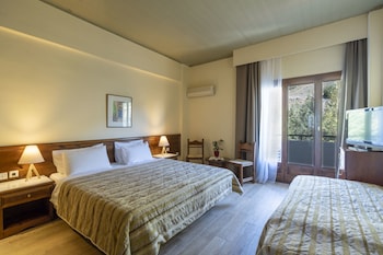 Standard Triple Room (Back View)