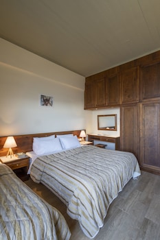 Standard Triple Room (Back View)