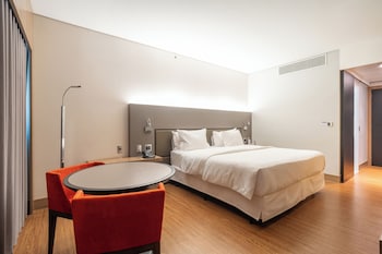Privilege, Apartment, 1 King Bed