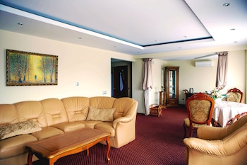 Suite, 1 Bedroom, 2 Bathrooms