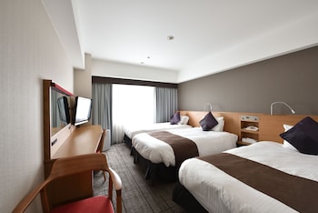 Standard Twin with extra bed, Non-smoking (26sqm)