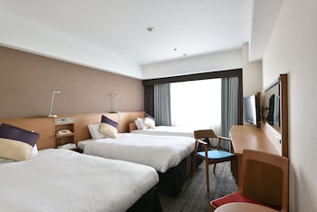 Standard Twin with extra bed, Non-smoking (26sqm)