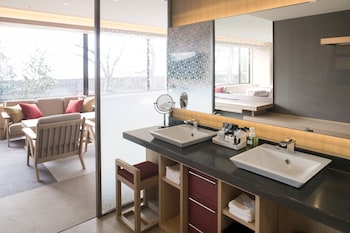 [with Lounge access] Premium Quadruple, Non-smoking  (66sqm, 5F)
