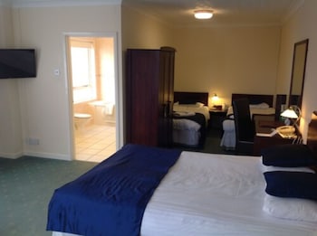 Standard Room, Multiple Beds, Non Smoking