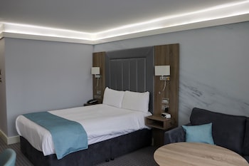 Deluxe Room, 1 Double Bed, Non Smoking (with Sofabed)