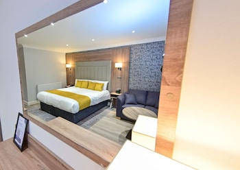 Superior Room, 1 King Bed, Non Smoking