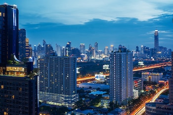 Deluxe Room (Skyline)