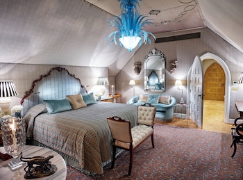 Room (Guinness Boathouse)