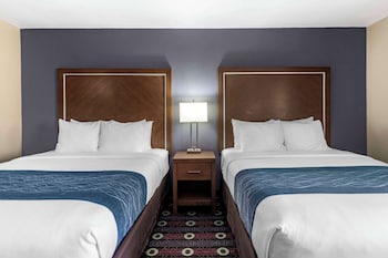 Standard Room, 2 Queen Beds, Non Smoking