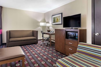 Suite, 1 King Bed with Sofa bed, Non Smoking (1 Person Sofa Bed)