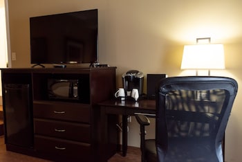 Suite, 1 King Bed, Non Smoking, Jetted Tub