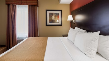 Standard Room, 1 King Bed, Non Smoking, Microwave