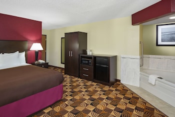 Studio Suite, 1 King Bed, Non Smoking
