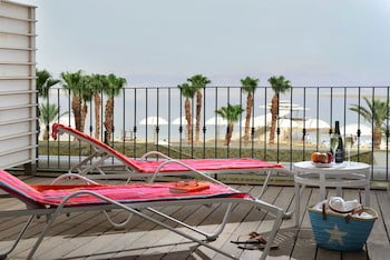 Executive Sun Room