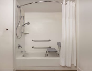 Room, 1 King Bed, Accessible, Bathtub (Mobility)