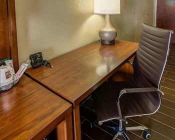 Suite, 2 Queen Beds, Non Smoking