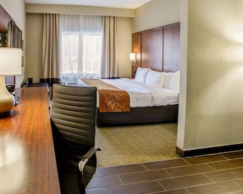Suite, 1 King Bed, Non Smoking