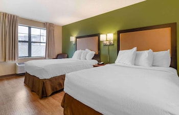 Room, 2 Double Beds, Accessible Bathtub, Non Smoking (Kitchen, Mobility)