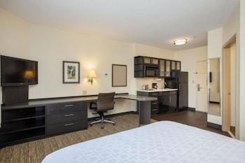Standard Room, 1 Queen Bed, Non Smoking