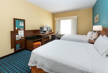 Room, 2 Queen Beds, Mobility Accessible (Accessible Bathtub)