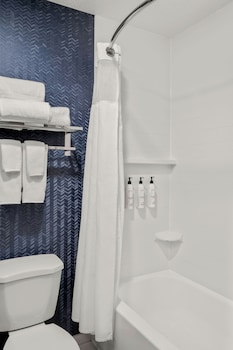 Room, 2 Queen Beds (Hearing Accessible)