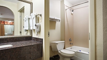 Standard Room, 2 Queen Beds, Accessible, Non Smoking