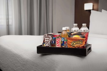 Premium Suite, 2 Double Beds, Accessible, Corner (Bathtub)