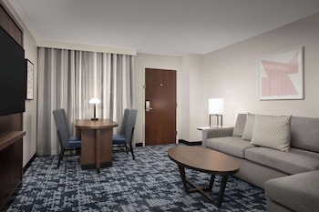 Suite, 1 King Bed, Accessible, Non Smoking (2 Rooms, Mobility, Roll-in Shower)